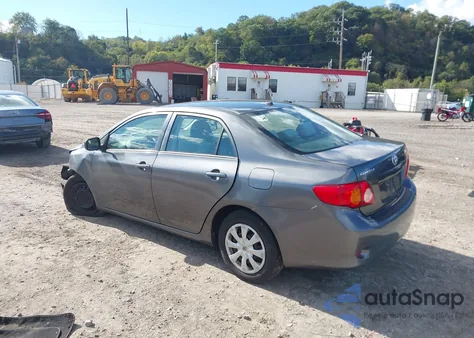 2010 Toyota Corolla Le z USA, uszkodzony, nr VIN 2T1BU4EEXAC298198